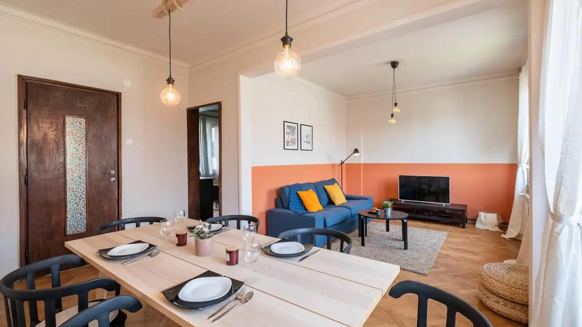 Orange Friendly Apartment Near Vitosha Blvd Sofia